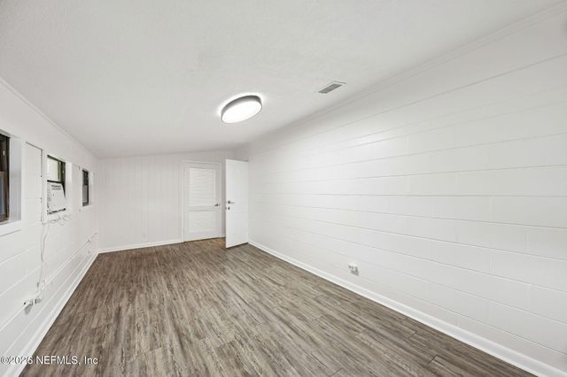 8124 SIERRA MADRE Drive W, Jacksonville, FL 32217