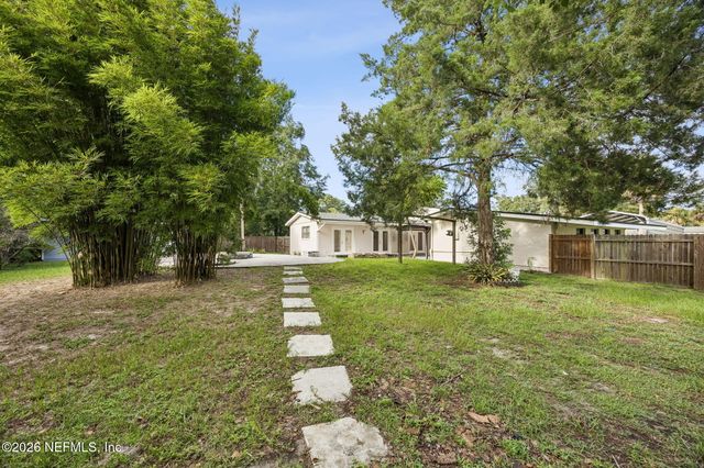 8124 SIERRA MADRE Drive W, Jacksonville, FL 32217