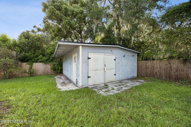 8124 SIERRA MADRE Drive W, Jacksonville, FL 32217