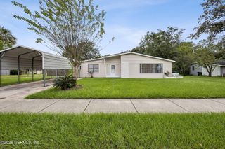 8124 SIERRA MADRE Drive W, Jacksonville, FL 32217