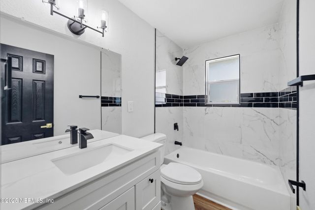 1217 SPRUCE Street, Green Cove Springs, FL 32043