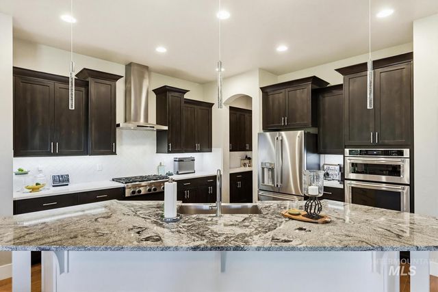 2097 N World Cup Way, Eagle, ID 83616