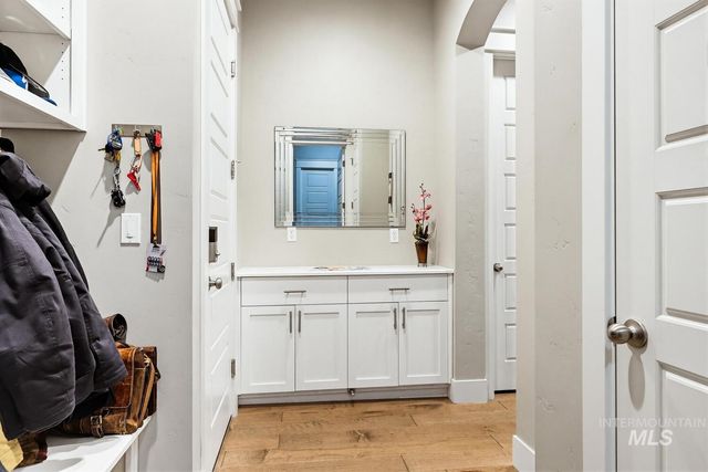 2097 N World Cup Way, Eagle, ID 83616