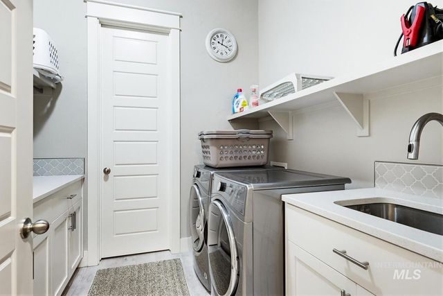 2097 N World Cup Way, Eagle, ID 83616