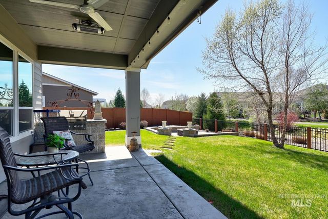 2097 N World Cup Way, Eagle, ID 83616