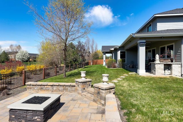 2097 N World Cup Way, Eagle, ID 83616