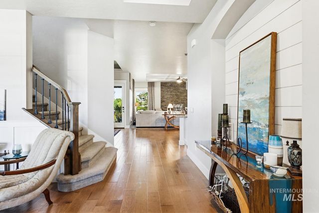 2097 N World Cup Way, Eagle, ID 83616