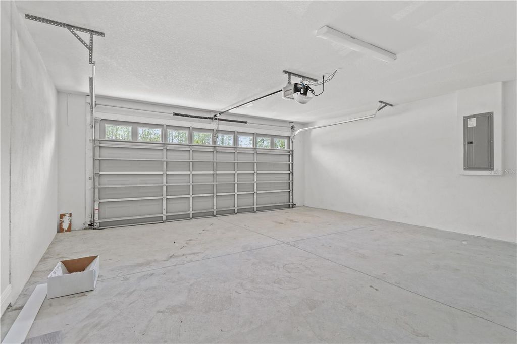 Image 23 of property listing at 605 ABARTH AVENUE, Sebring, FL 33872