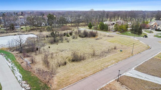 unit 20 Fairway Trail, Grand Blanc, MI 48439