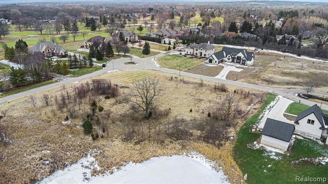 unit 20 Fairway Trail, Grand Blanc, MI 48439