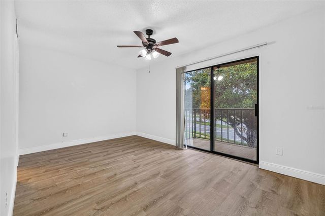9005 PEBBLE CREEK DRIVE, Tampa, FL 33647