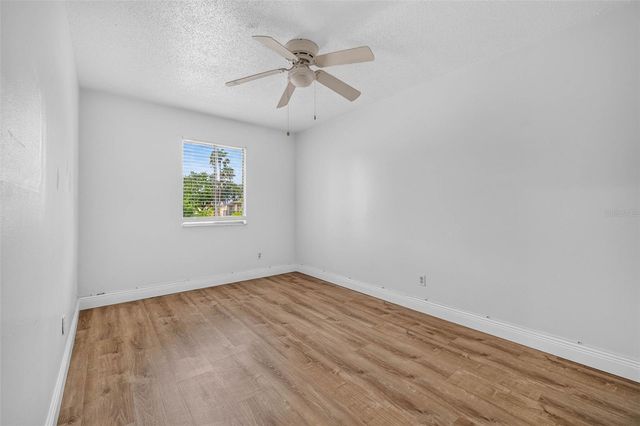 9005 PEBBLE CREEK DRIVE, Tampa, FL 33647