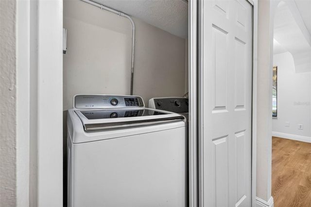 9005 PEBBLE CREEK DRIVE, Tampa, FL 33647