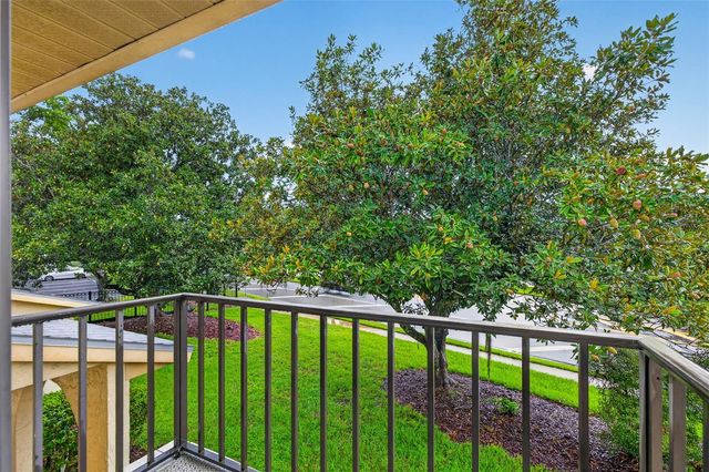 9005 PEBBLE CREEK DRIVE, Tampa, FL 33647