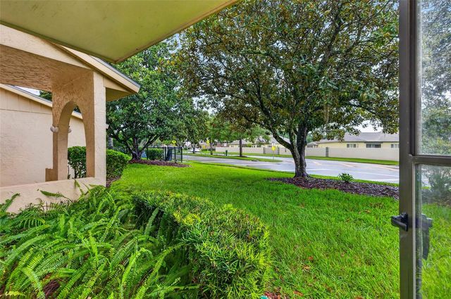 9005 PEBBLE CREEK DRIVE, Tampa, FL 33647