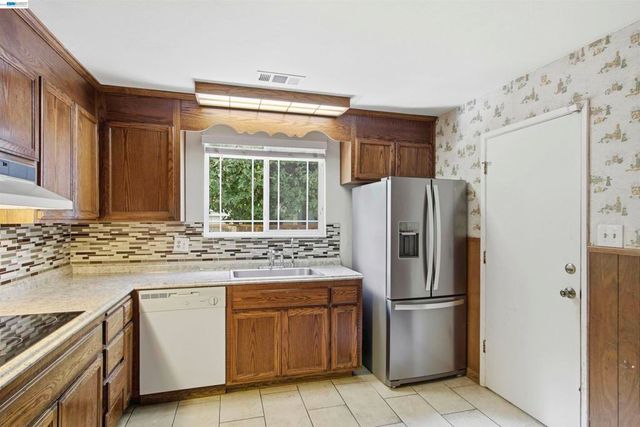 4426 Sacramento Ave, Fremont, CA 94538