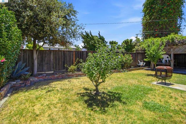 4426 Sacramento Ave, Fremont, CA 94538