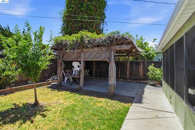 4426 Sacramento Ave, Fremont, CA 94538