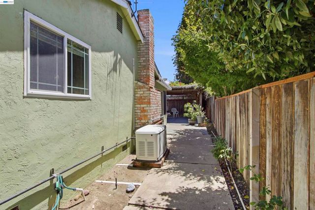 4426 Sacramento Ave, Fremont, CA 94538