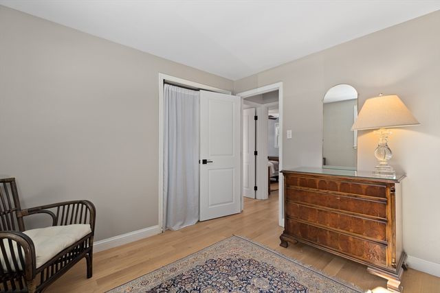 31 Downing St, Norwood, MA 02062