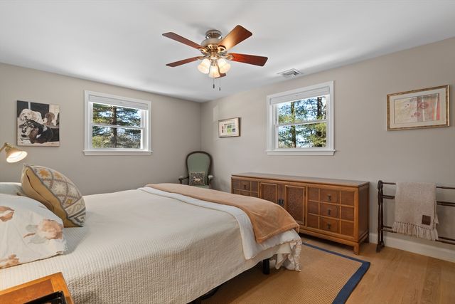 31 Downing St, Norwood, MA 02062