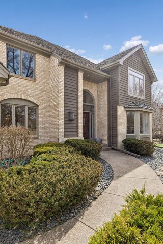 2107 Windsong Circle, Minnetonka, MN 55391