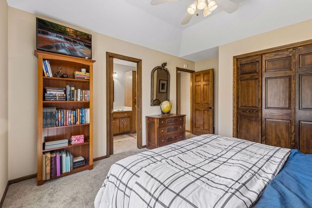 2107 Windsong Circle, Minnetonka, MN 55391