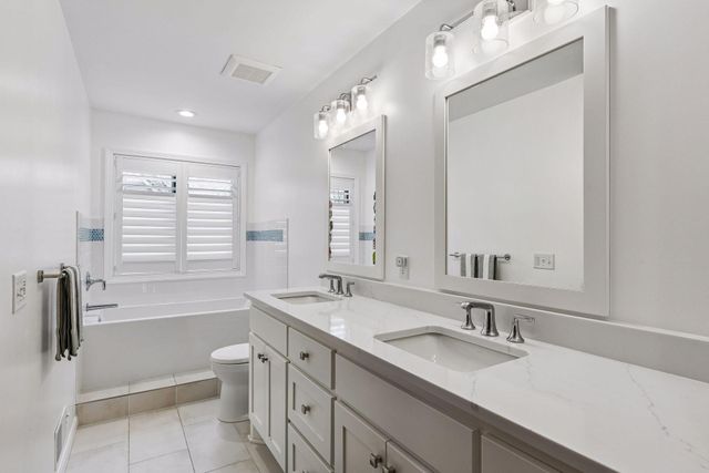 2107 Windsong Circle, Minnetonka, MN 55391