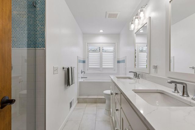 2107 Windsong Circle, Minnetonka, MN 55391