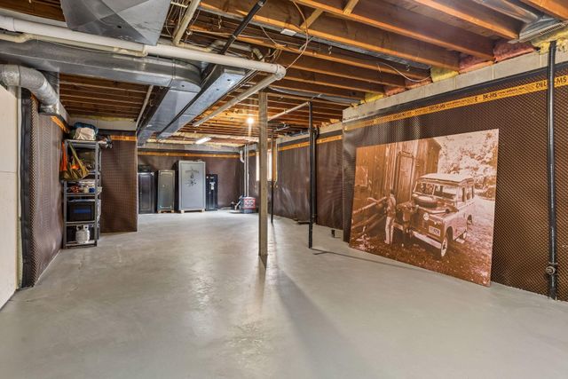 2107 Windsong Circle, Minnetonka, MN 55391