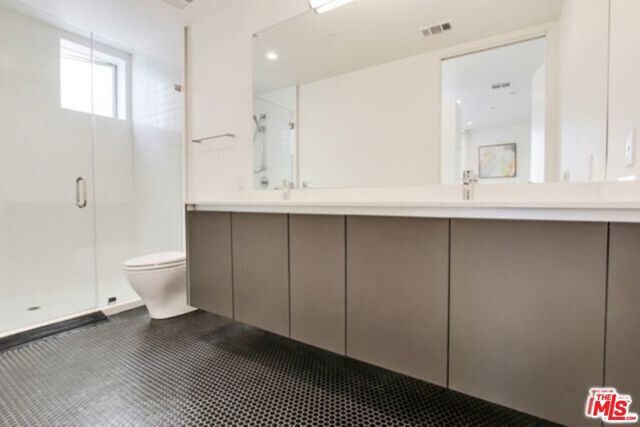 1038 S Mariposa Avenue 404, Los Angeles, CA 90006