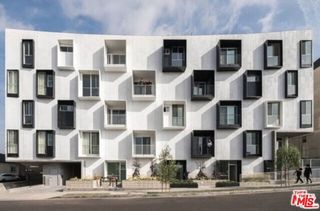 1038 S Mariposa Avenue 404, Los Angeles, CA 90006