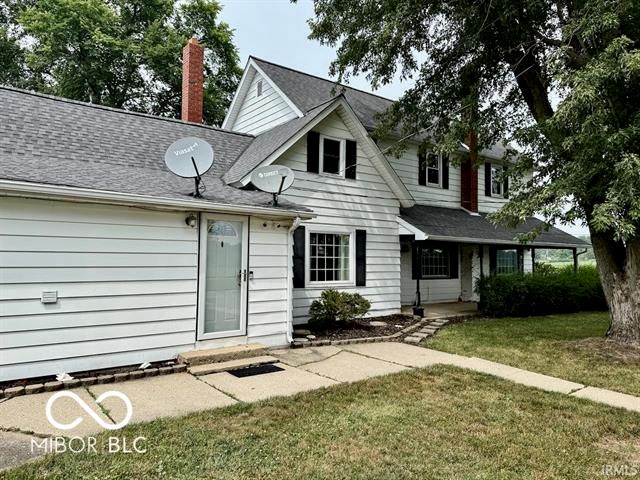 2086 S 300 Road E, Hartford City, IN 47348