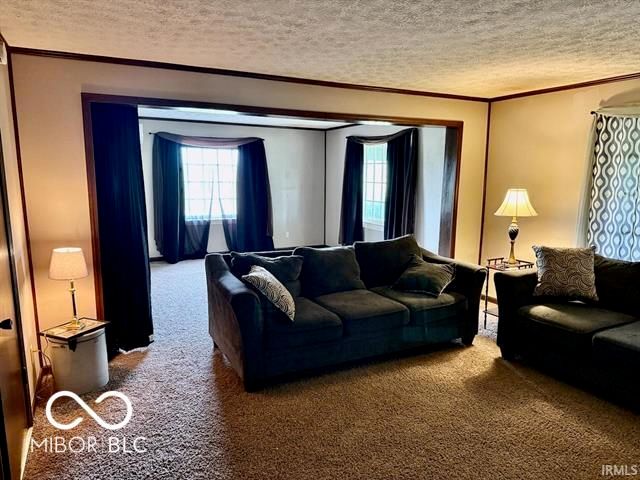 2086 S 300 Road E, Hartford City, IN 47348