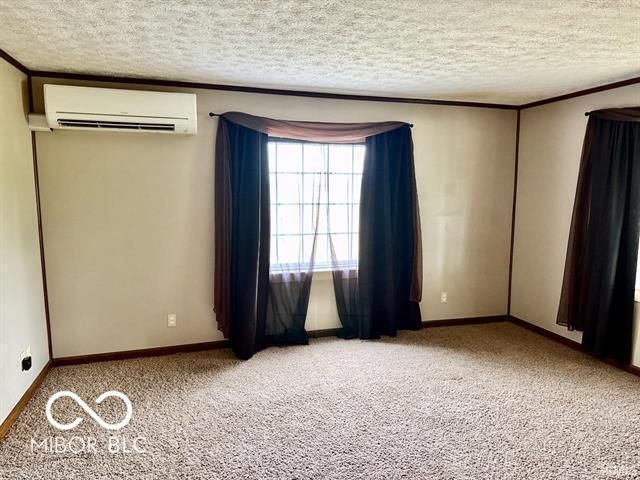 2086 S 300 Road E, Hartford City, IN 47348