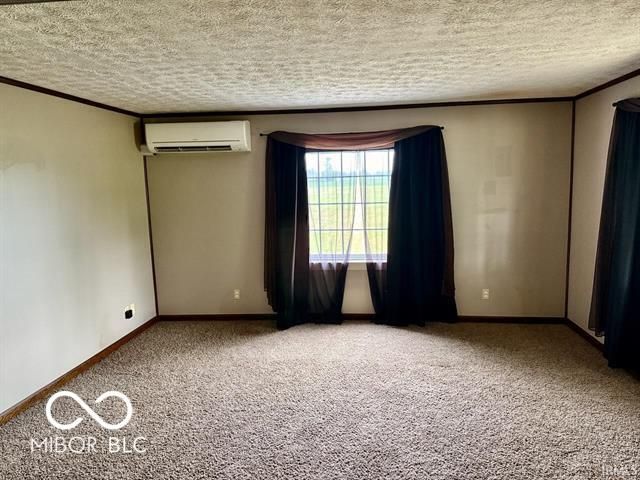 2086 S 300 Road E, Hartford City, IN 47348