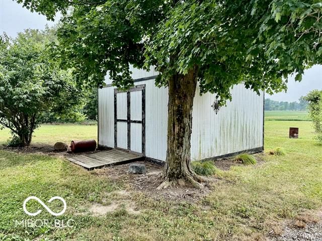2086 S 300 Road E, Hartford City, IN 47348