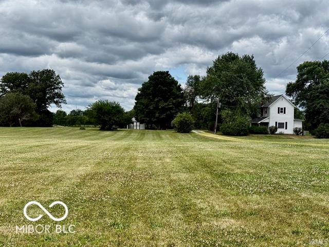 2086 S 300 Road E, Hartford City, IN 47348
