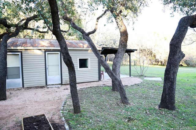 208 S WINSTON LN, Castle Hills, TX 78213