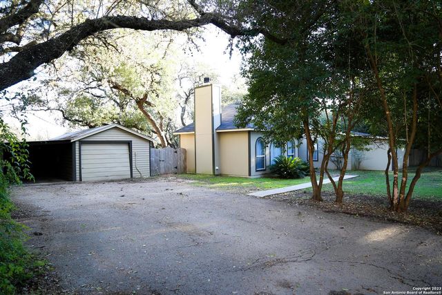 208 S WINSTON LN, Castle Hills, TX 78213