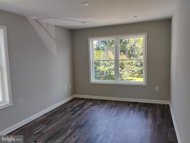 342 BEACH AVE, Pasadena, MD 21122