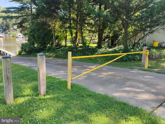 342 BEACH AVE, Pasadena, MD 21122