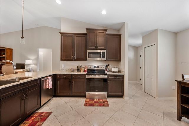 1882 CREEKS VISTA BOULEVARD, Lakeland, FL 33810