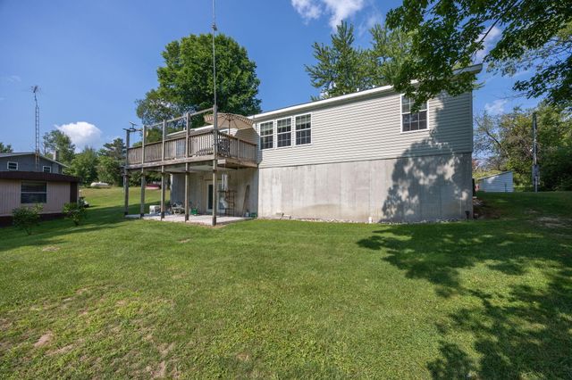 12596 Marilyn Drive, Leroy, MI 49655