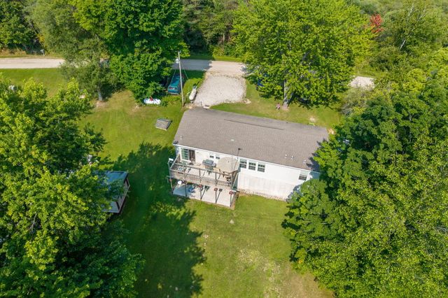 12596 Marilyn Drive, Leroy, MI 49655