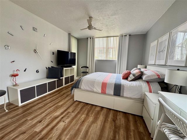 2811 Somerset Drive 206, Lauderdale Lakes, FL 33311