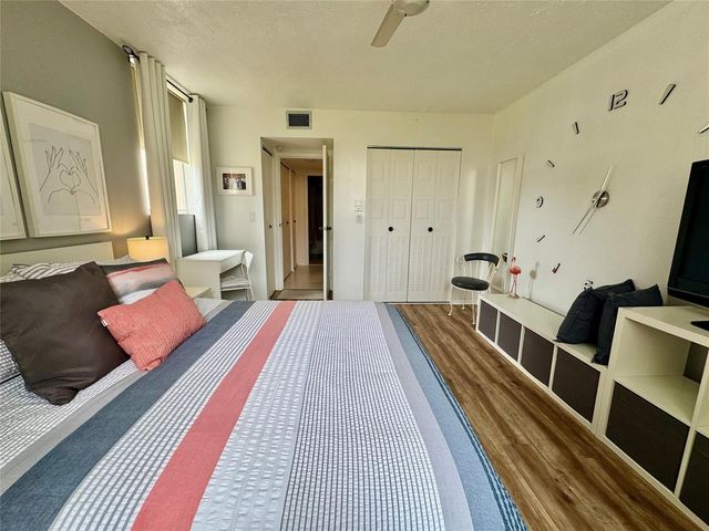2811 Somerset Drive 206, Lauderdale Lakes, FL 33311