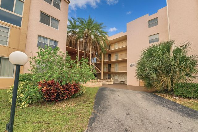 2811 Somerset Drive 206, Lauderdale Lakes, FL 33311