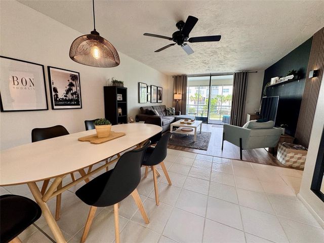 2811 Somerset Drive 206, Lauderdale Lakes, FL 33311