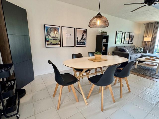 2811 Somerset Drive 206, Lauderdale Lakes, FL 33311